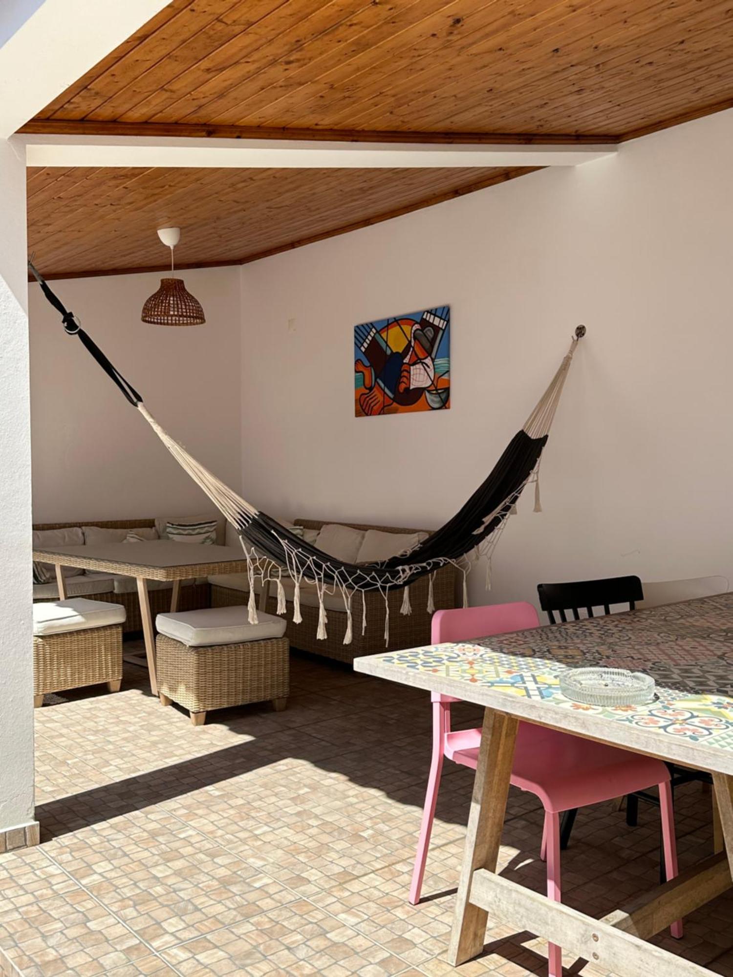Pirata Milfontes Guest House วิลานอวา ดิ มิลฟงติส ภายนอก รูปภาพ